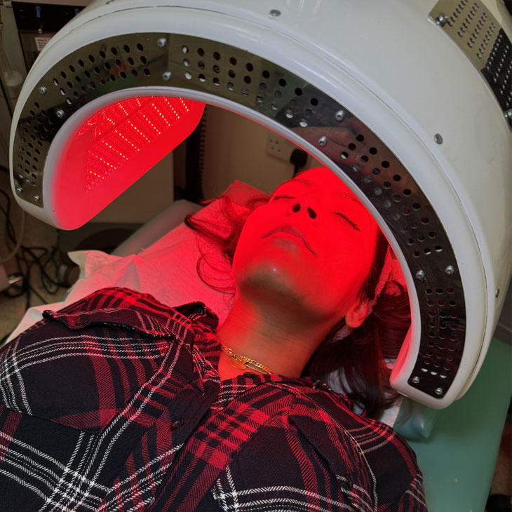 Binsina Laser Clinic - LED Phototherapy 2