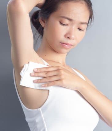 Binsina Skin & Laser Clinic - Hyperhydrosis (Sweat Reduction) 2